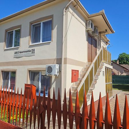 Ada 2 Apartmanhaz Hajdúszoboszló Zewnętrze zdjęcie