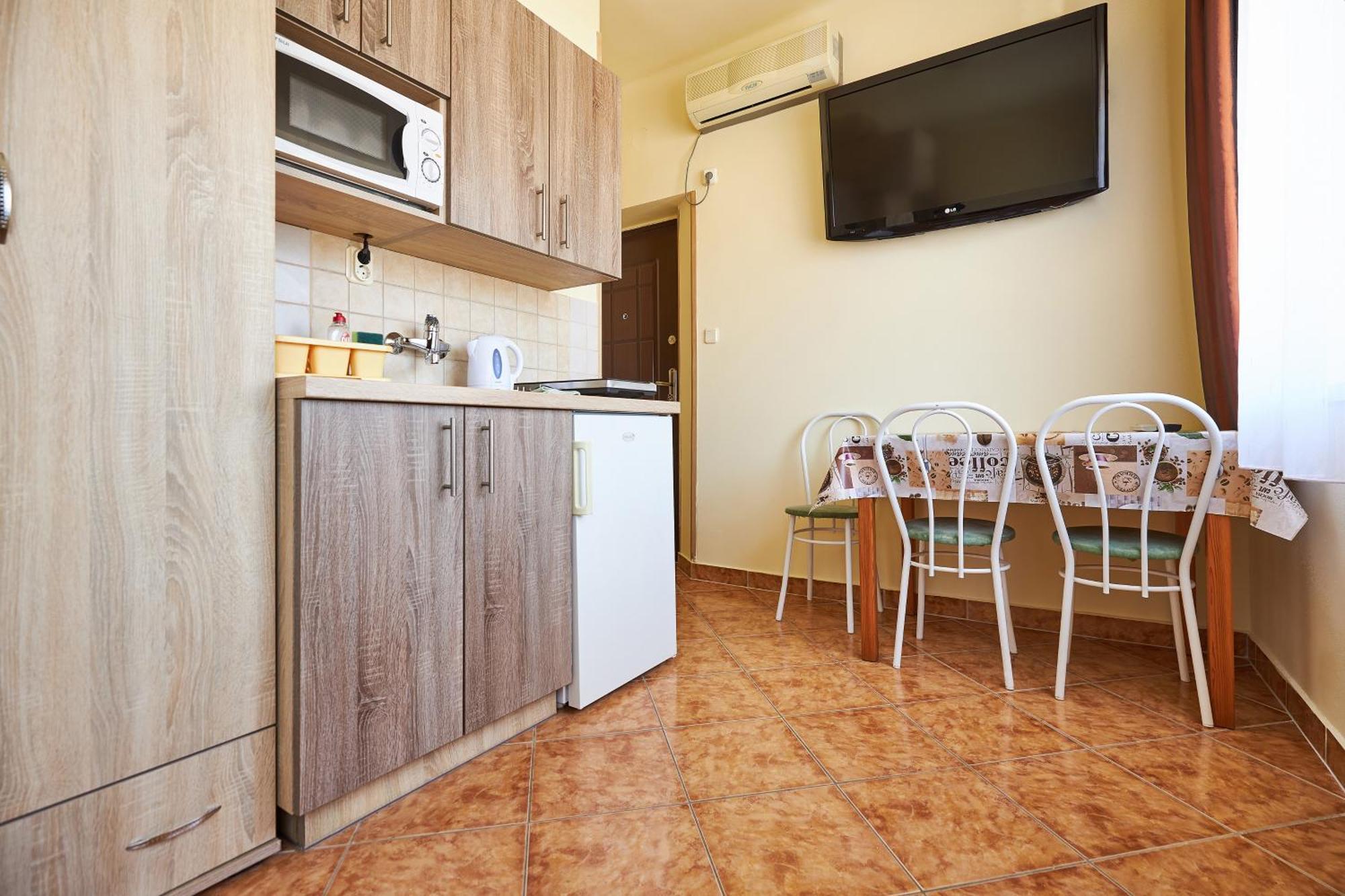 Ada 2 Apartmanhaz Hajdúszoboszló Zewnętrze zdjęcie