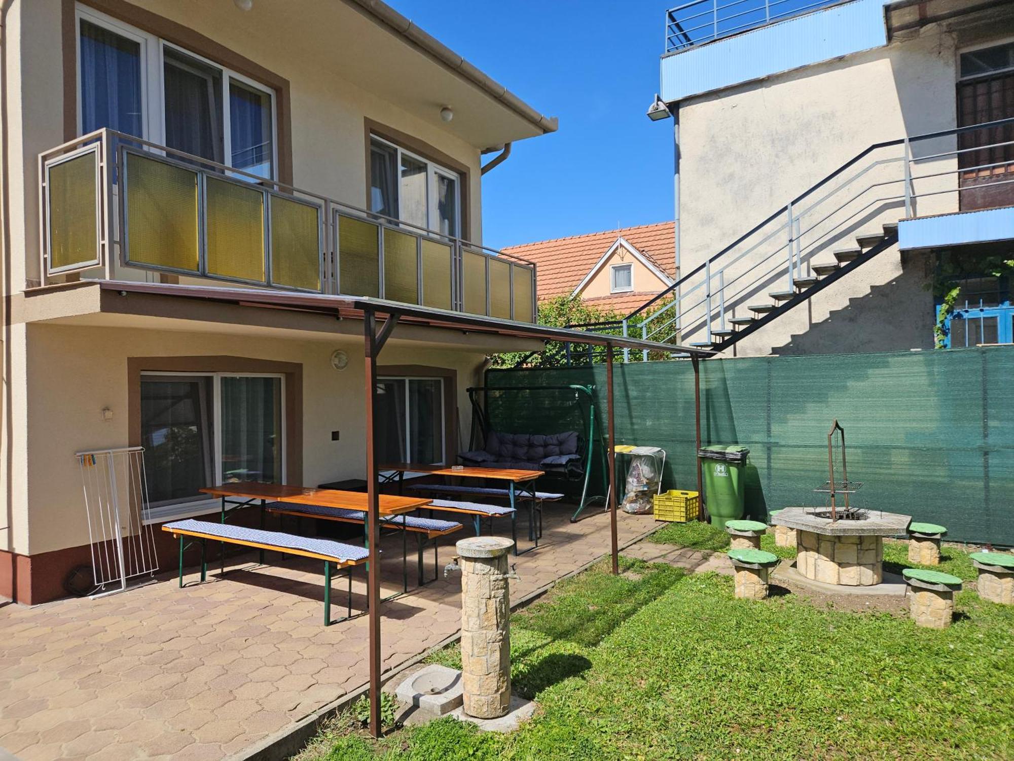 Ada 2 Apartmanhaz Hajdúszoboszló Zewnętrze zdjęcie