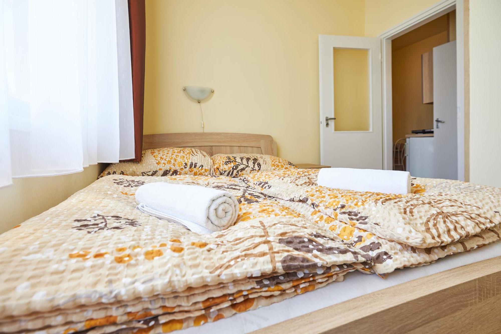 Ada 2 Apartmanhaz Hajdúszoboszló Zewnętrze zdjęcie